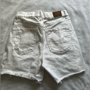 AE Ripped High Waisted Short
